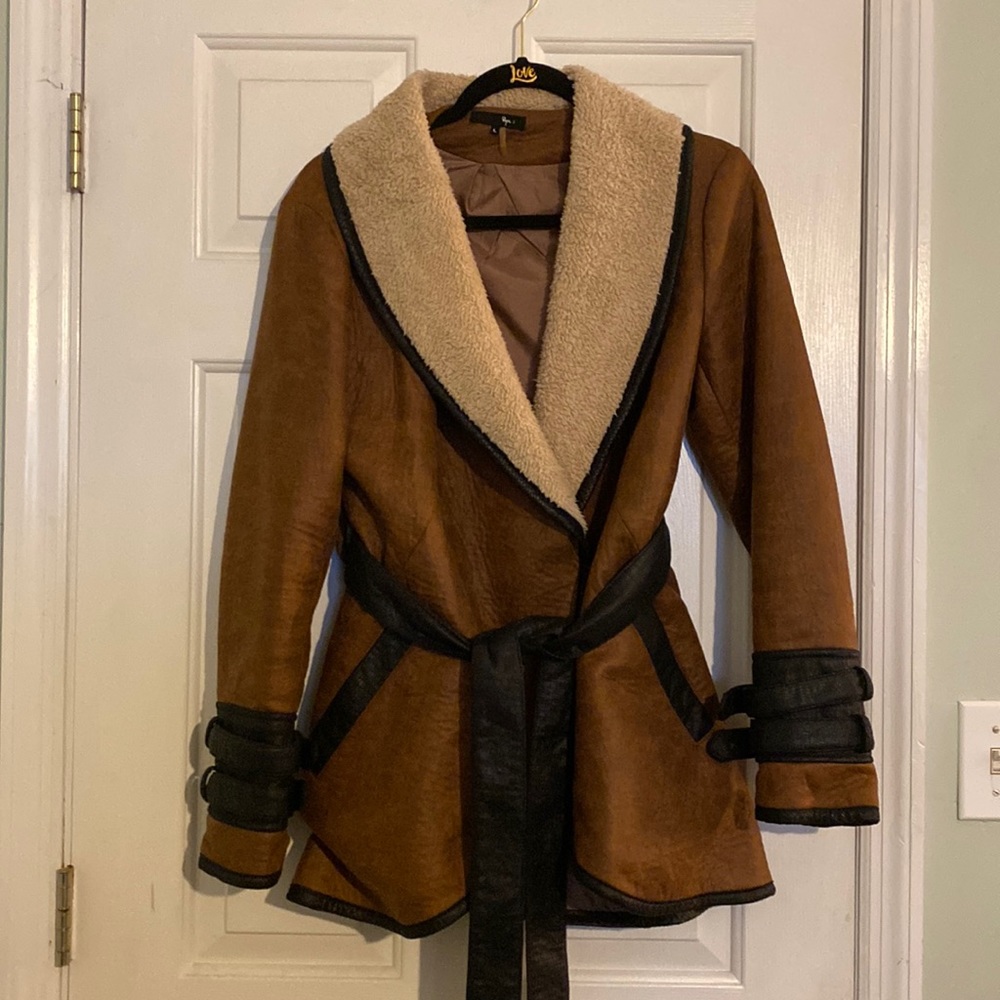 Ryu Brown Leather-look Coat Black Trim & Belt Faux Fur Collar
